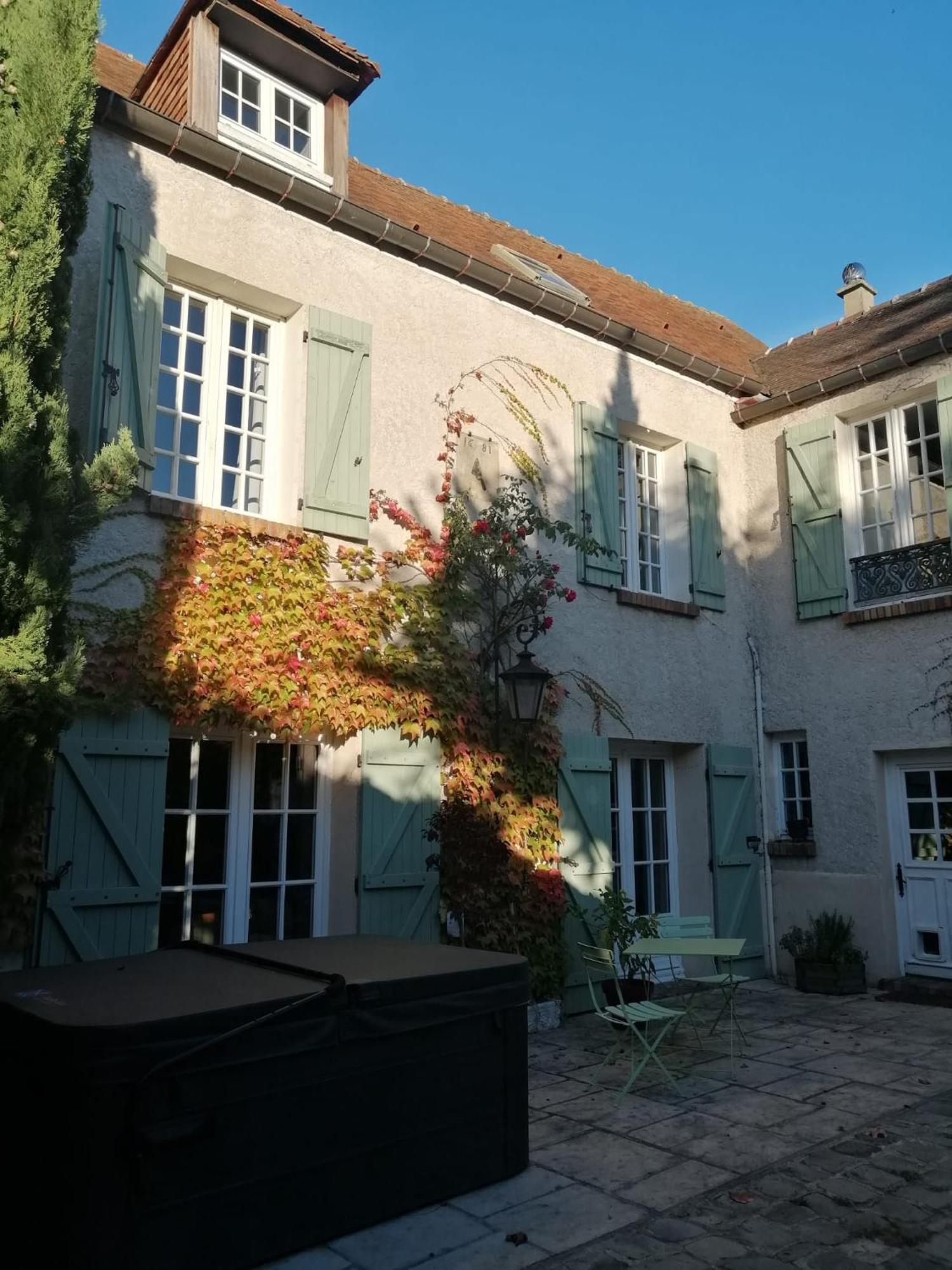 Maison D'Hotes La Source Маньи-лез-Амо Экстерьер фото